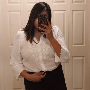 NINE WEST button down embroidered shirt